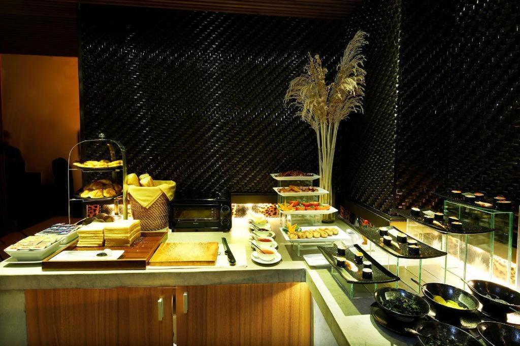 The White Hotel 8A Thai Van Lung Bandar Ho Chi Minh Luaran gambar