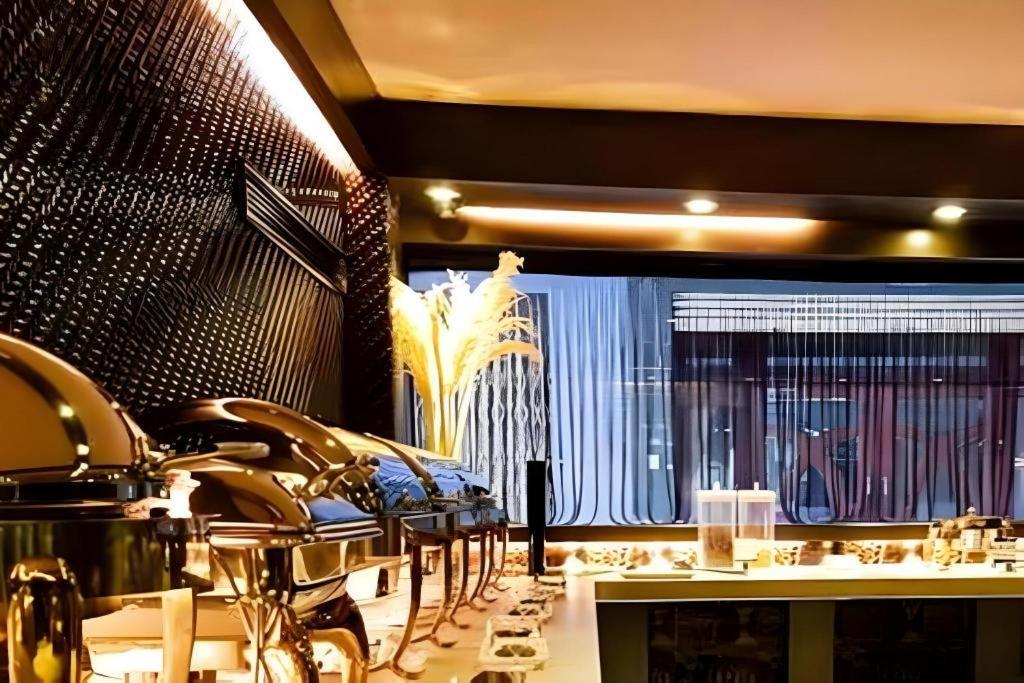 The White Hotel 8A Thai Van Lung Bandar Ho Chi Minh Luaran gambar