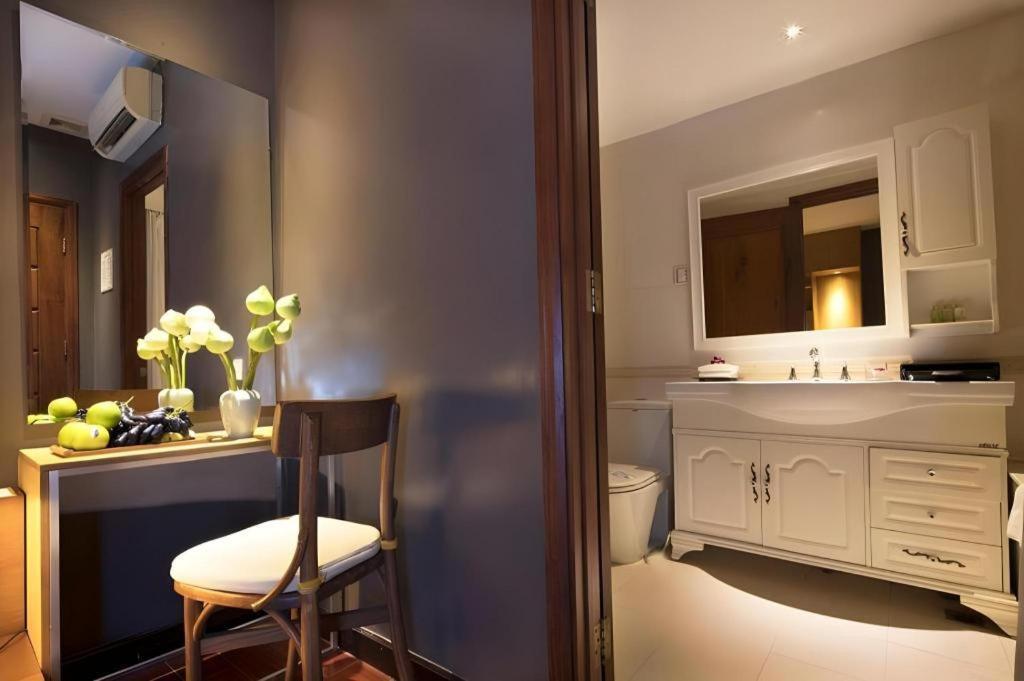 The White Hotel 8A Thai Van Lung Bandar Ho Chi Minh Luaran gambar