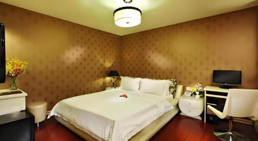The White Hotel 8A Thai Van Lung Bandar Ho Chi Minh Luaran gambar